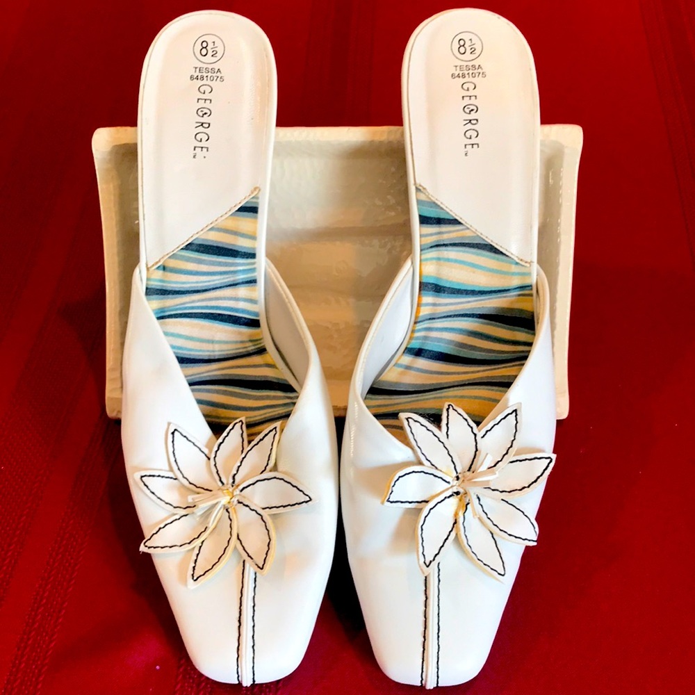 George white faux leather 8.5 flower embellished with wonderful wedge wall heel!